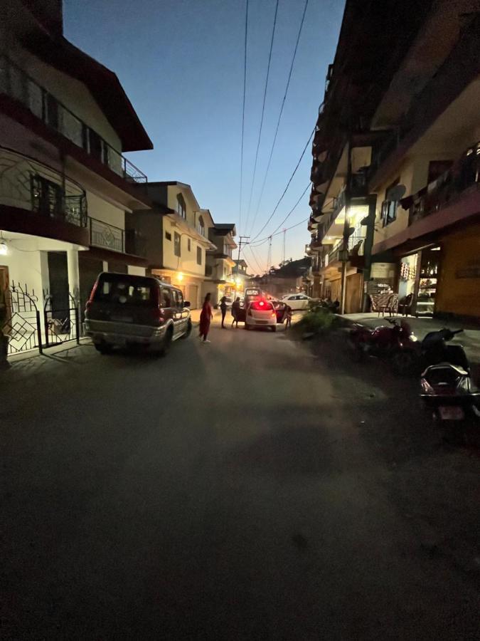 Residence Inn Homestay Shimla Eksteriør bilde